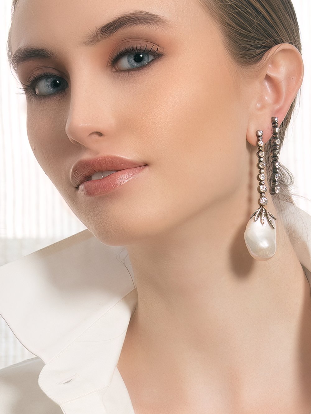 Freshwater Diamond Claw Earrings