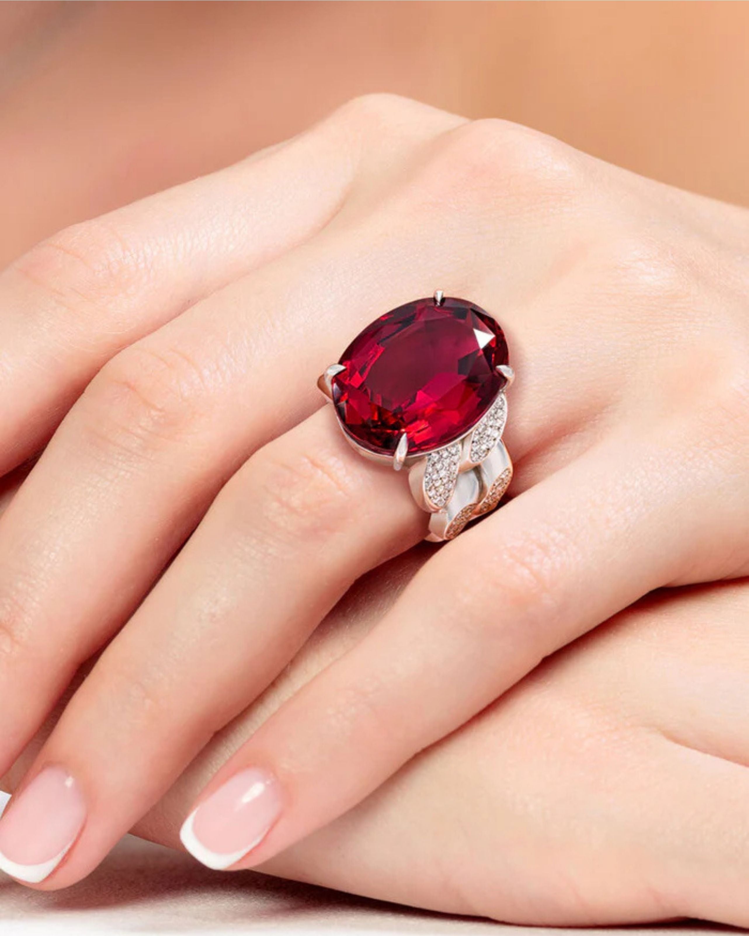 RUBELLITE AND DIAMOND LINK RING