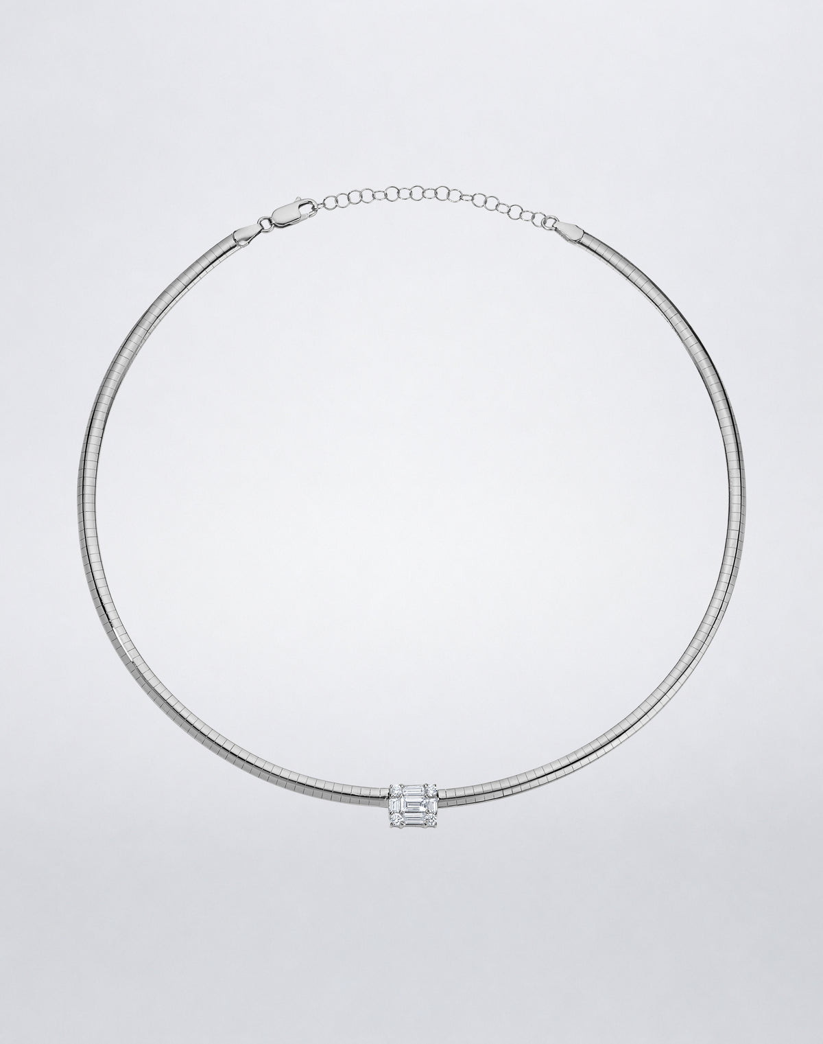Mindi Mond New York Clarity³ Cube Choker in 18K white gold, omega chain collar with a single nine-stone diamond cube at the center and adjustable extender chain