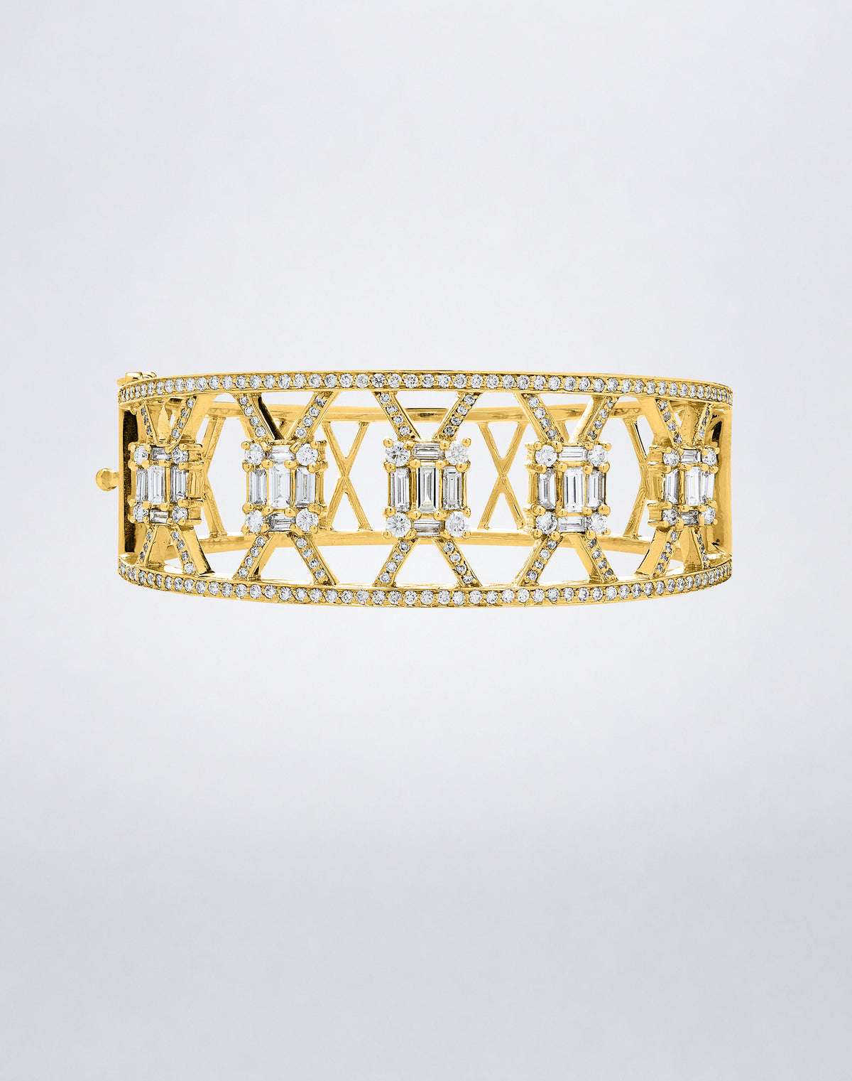 Mindi Mond New York Clarity³ Wide Lattice Cuff in 18k yellow gold, openwork pavé diamond lattice with five nine-stone baguette and round brilliant formations, front view