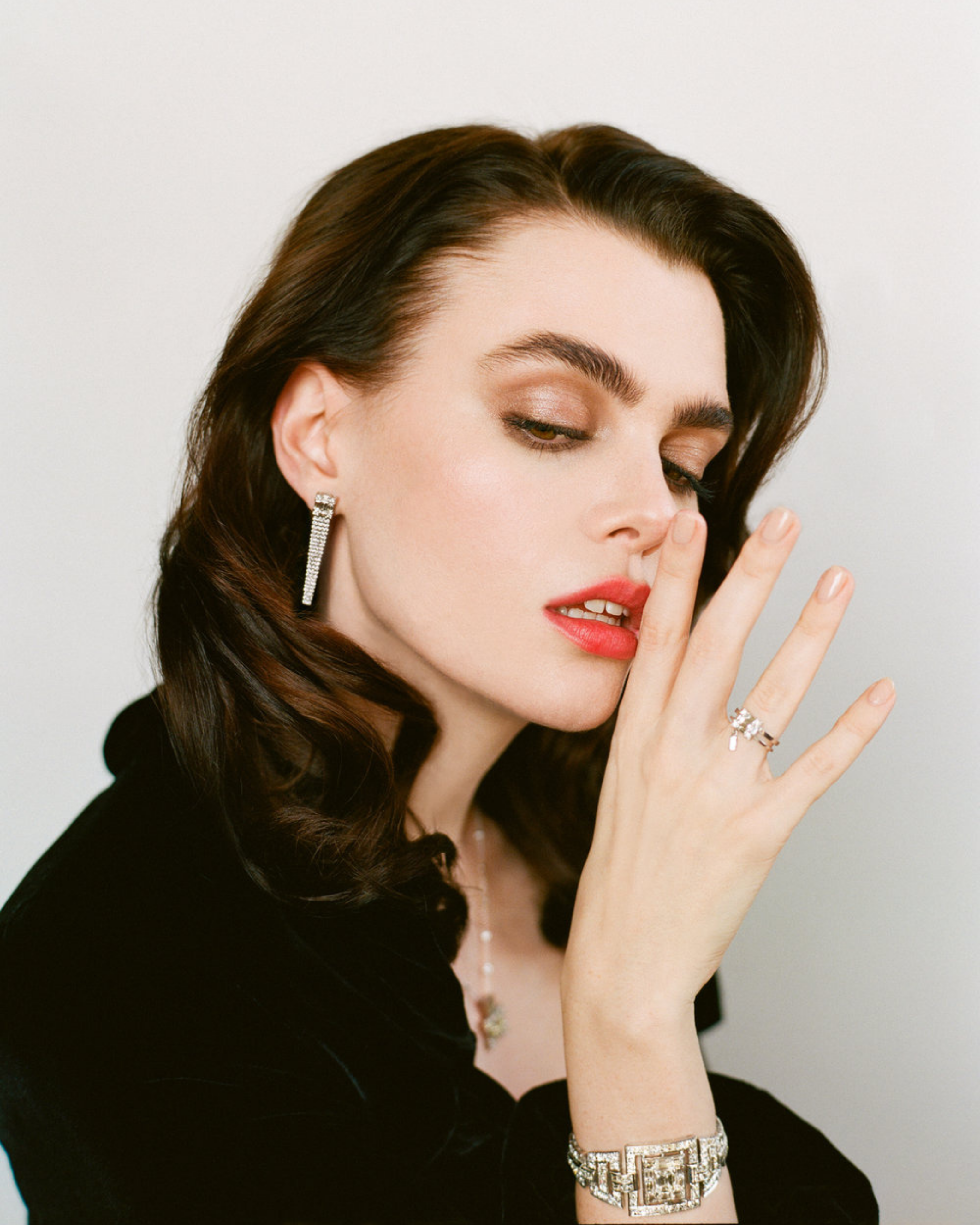 Clarity Floating Diamond Double Shank Ring