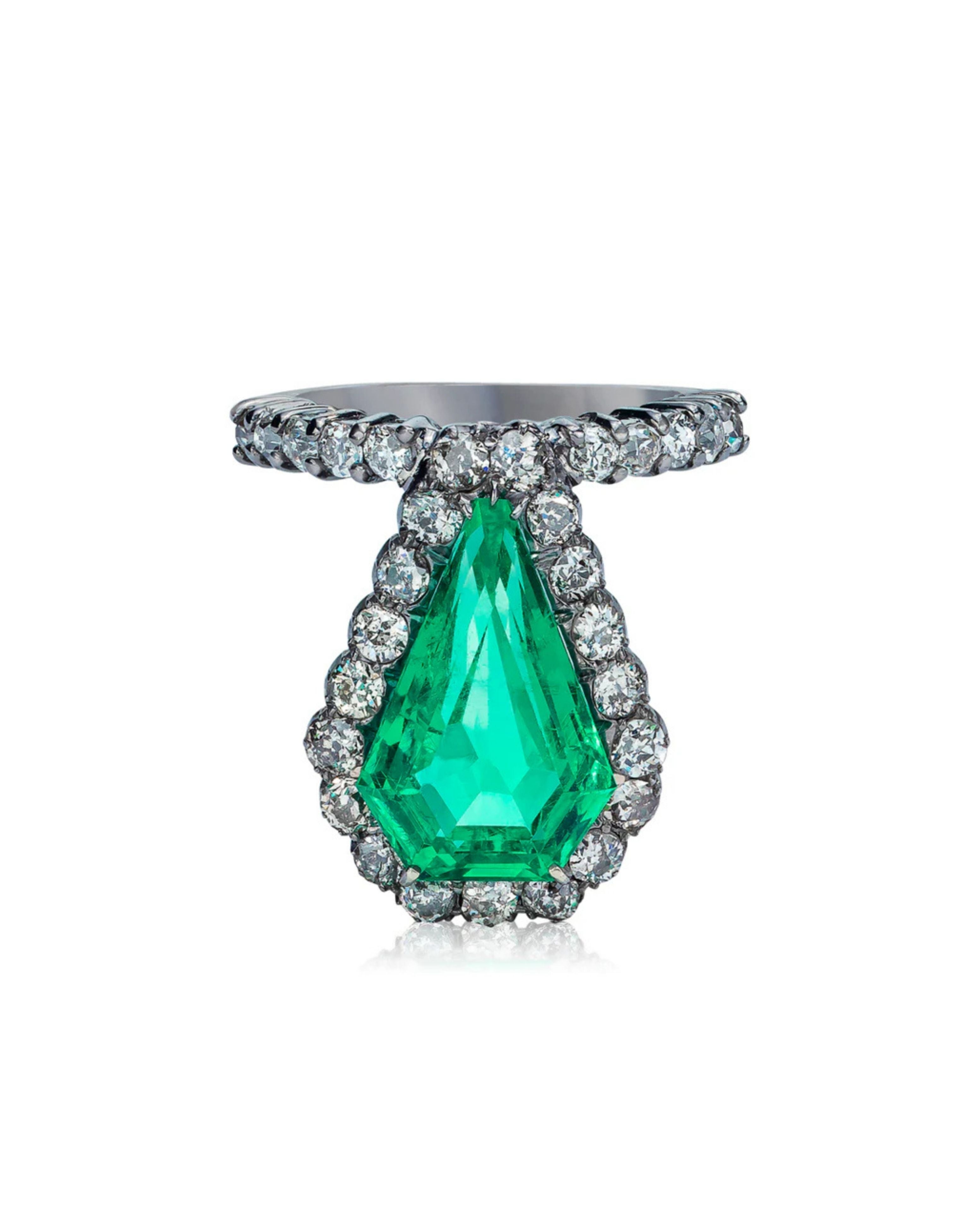 Emerald Shield Diamond Ring