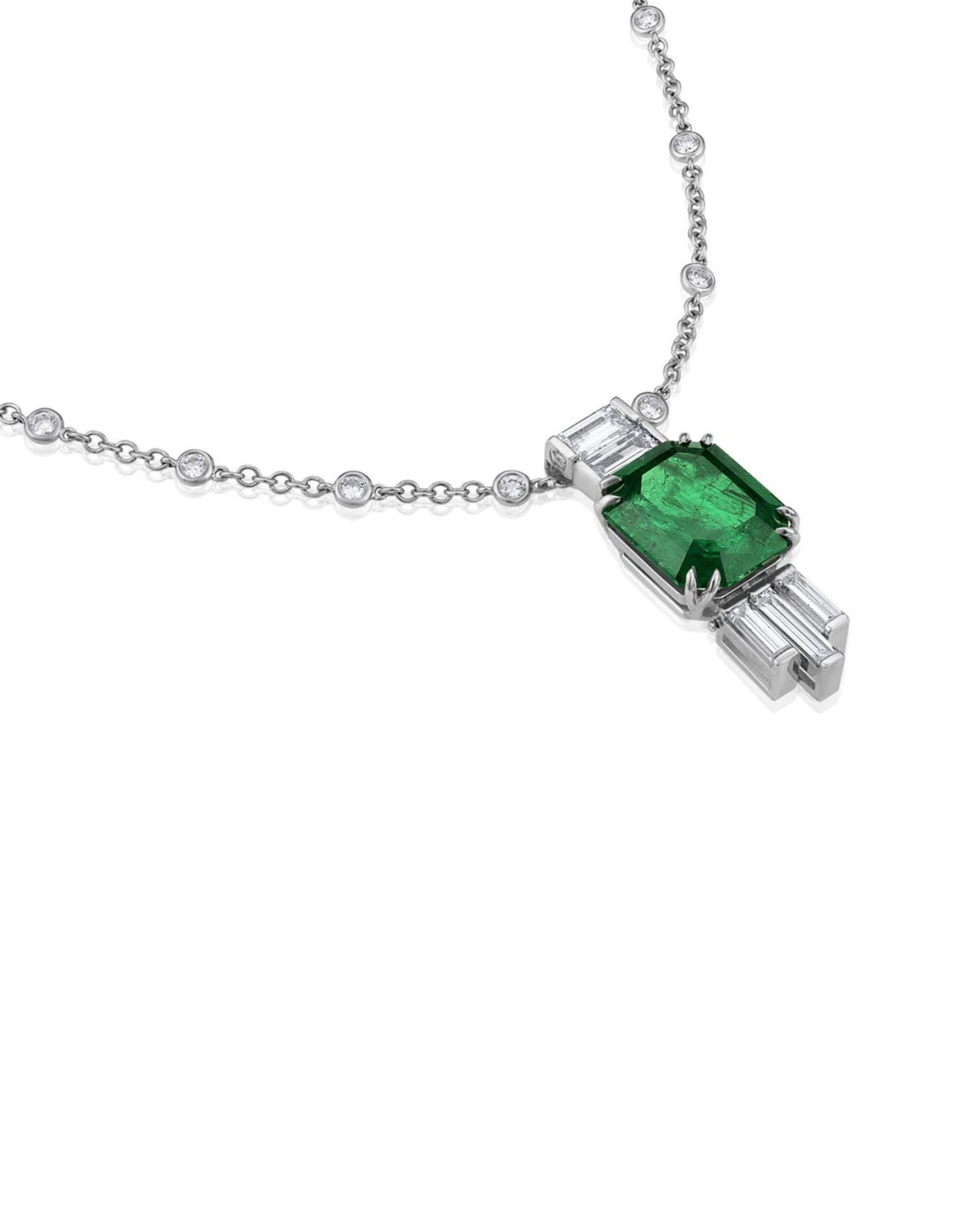 Emerald & Diamond Joaillerie Pendant Necklace
