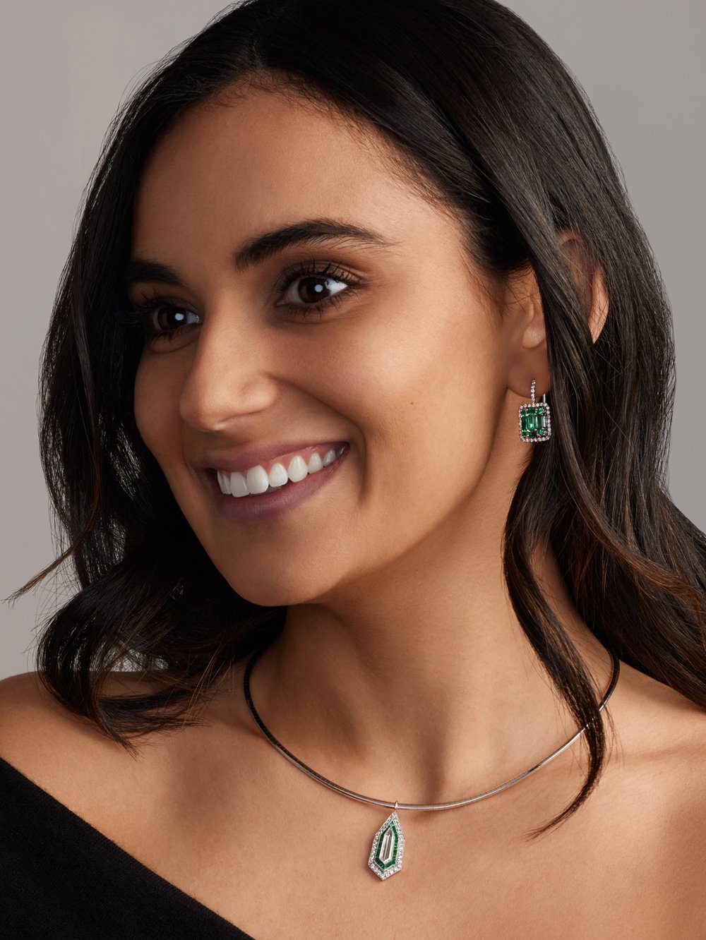 Diamond Kite Emerald Pendant Necklace