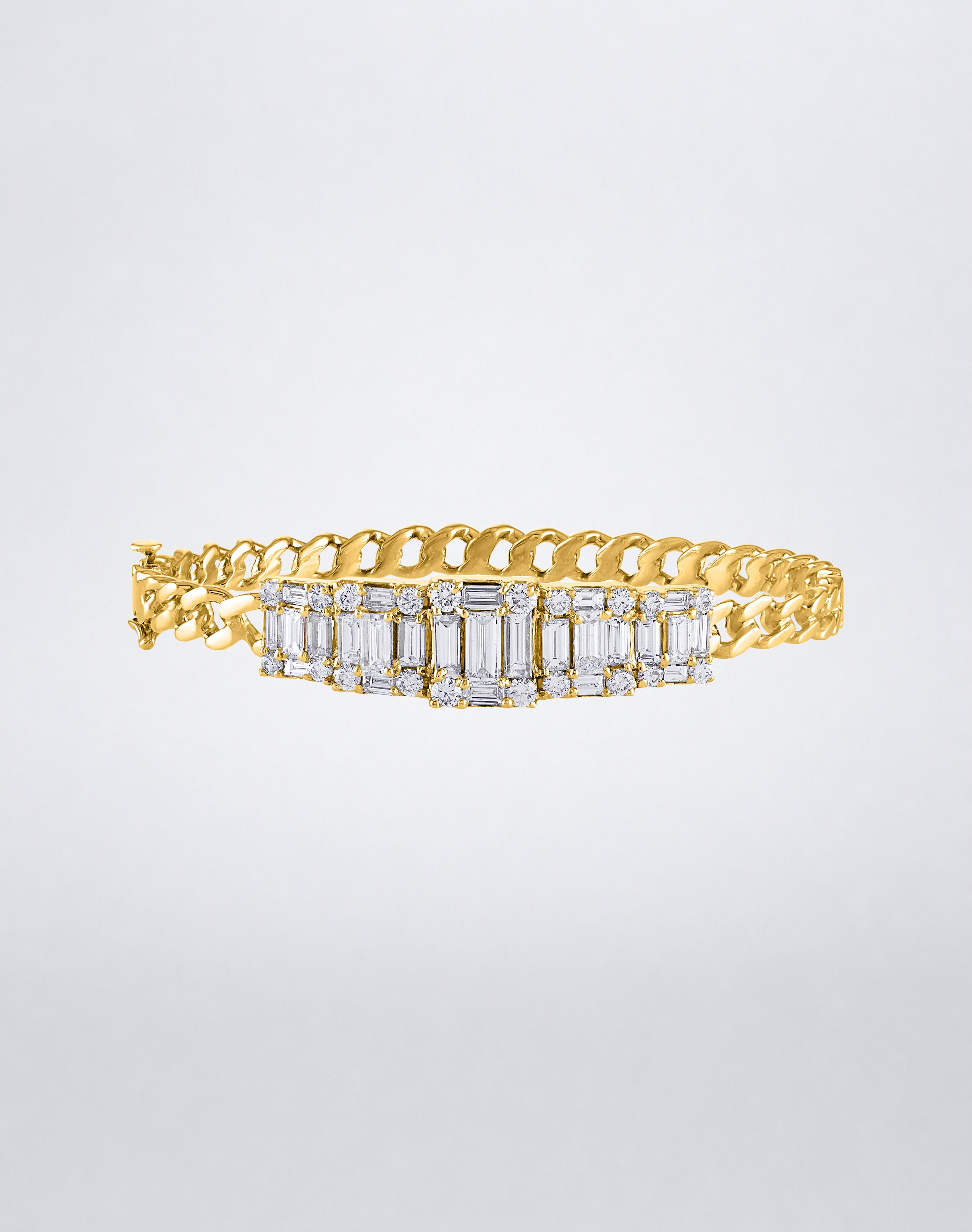 Mindi Mond New York Clarity³ 5 Cube Link Bangle in 18k yellow gold with five graduated nine-stone baguette and round brilliant diamond formations on a curb-link chain, front view