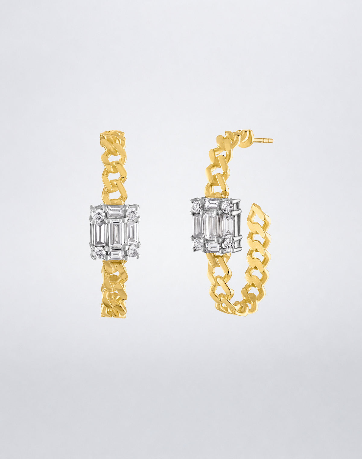 Mindi Mond New York Clarity³ Oval Link Hoops in 18K yellow gold, a diamond formation set within a hoop of polished oval links