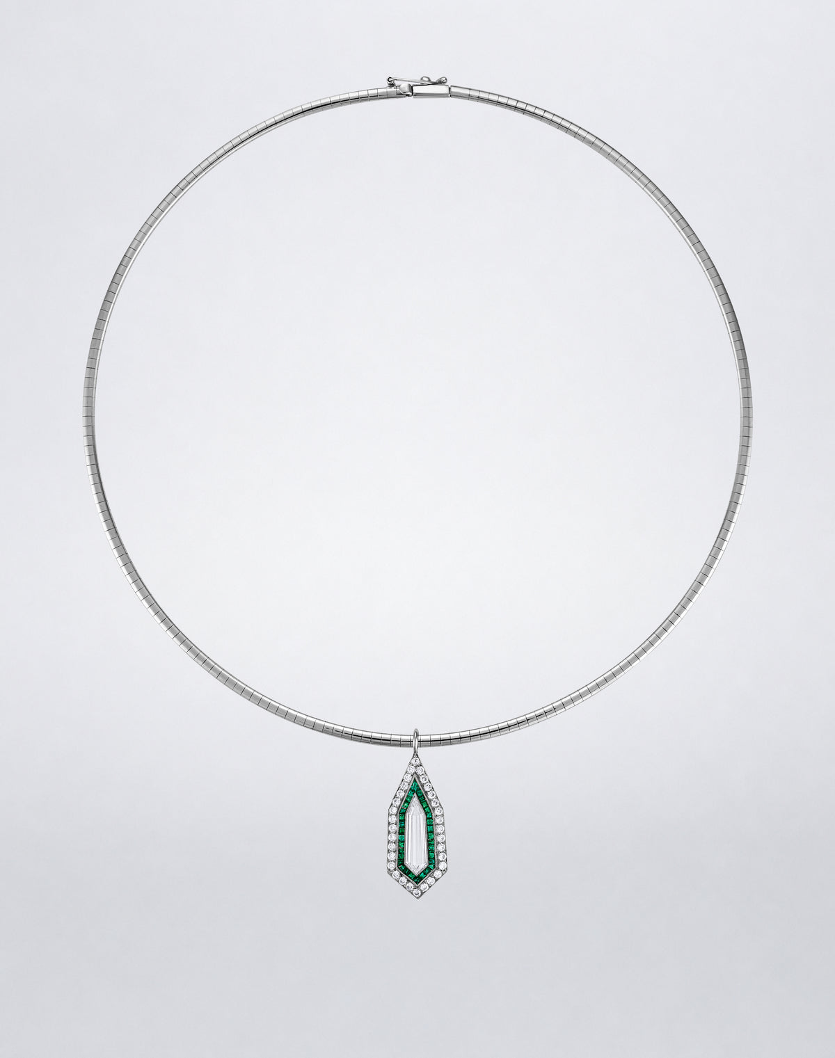 Mindi Mond New York ICONS Diamond Kite Emerald Pendant Necklace in 18K white gold, featuring a diamond and emerald pendant on a structured chain.