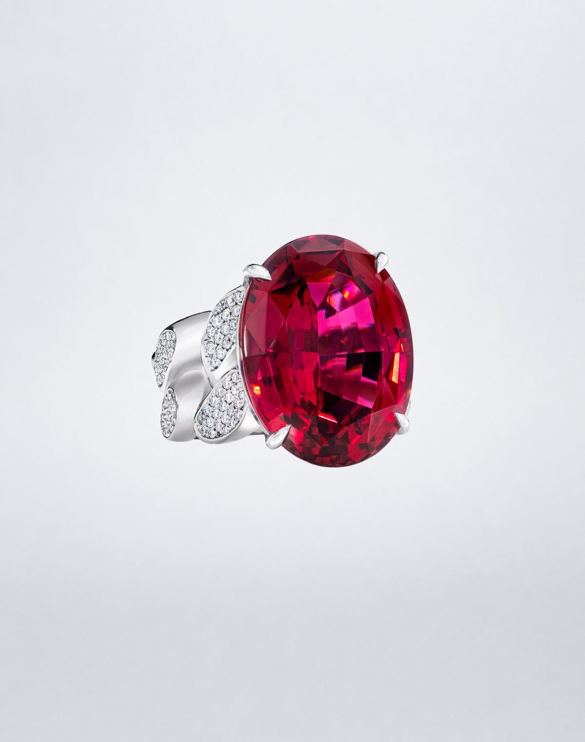 Mindi Mond New York Rubellite and Diamond Link Ring with vivid rubellite and diamond-set links in 18K white gold, front view.